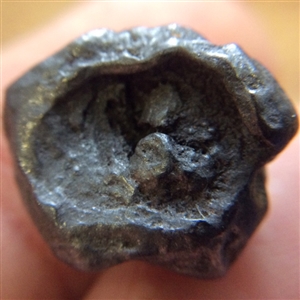 Rare Oriented Nantan meteorite with roll-over lip effect